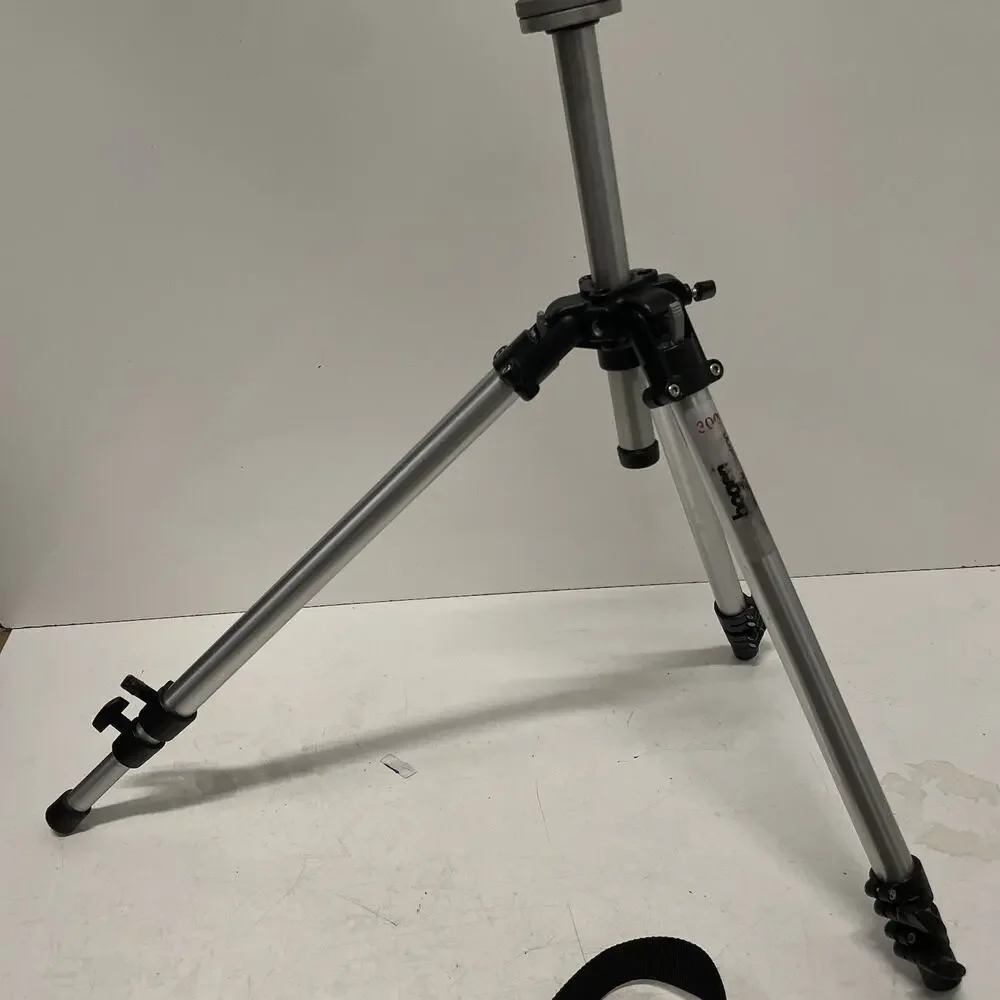 Vintage Bogen 3001/190 Tripod with 3025 3-Way Pan Tilt Head Made in Italy Good